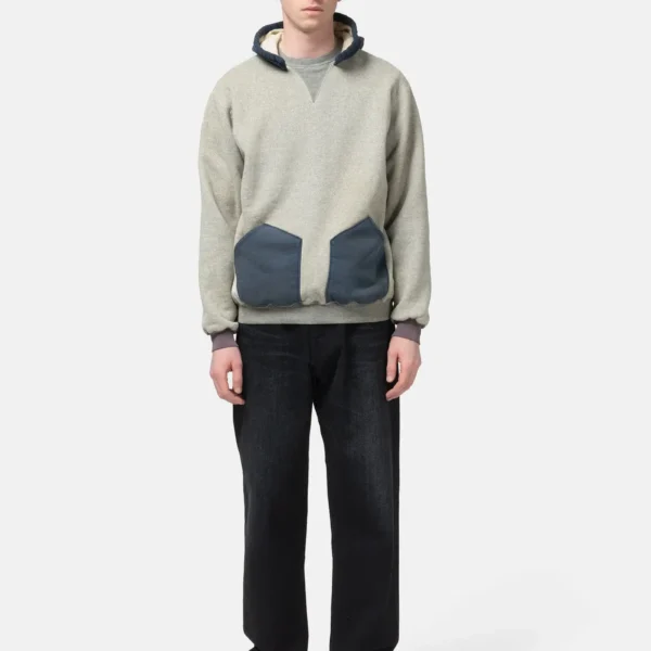 A.pressse Vintage Attached Hood Sweat Parka Oatmeal wearing side view